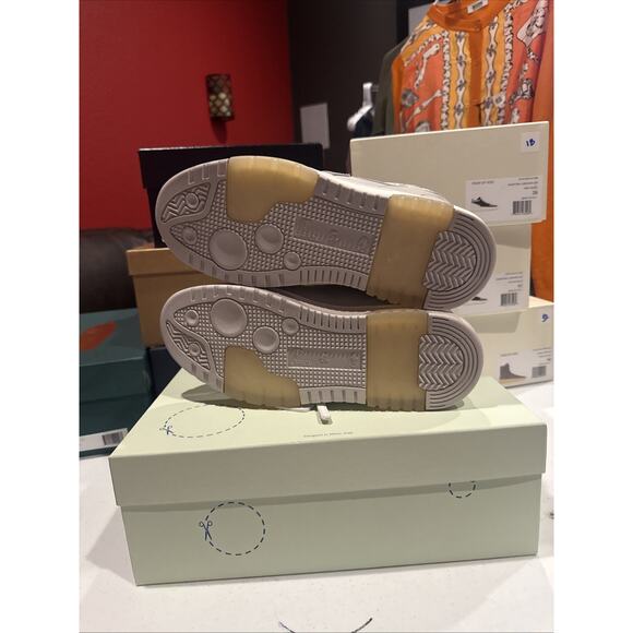 Off-White Out Of Office \'Grey White\' low-top leather sneakers Brand New! Size 43